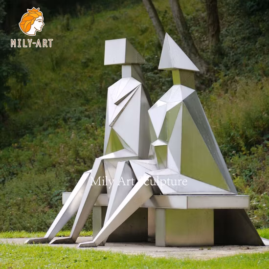 Sculpture de figures assises abstraites en acier inoxydable poli